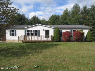 7141 Morgan Farm Rd, Fairlawn, VA 24141