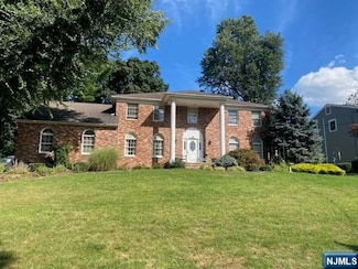 442 Elbert St, Ramsey, NJ 07446