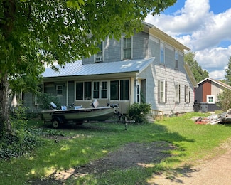 965 Miller Rd, Plainwell, MI 49080