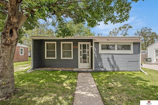 2221 N 32nd St, Lincoln, NE 68503
