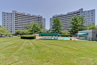 3200 Park Ave Unit 4E1, Bridgeport, CT 06604