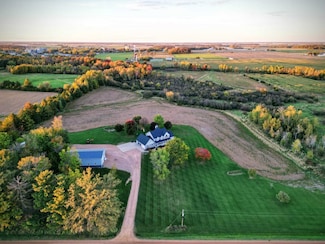 W3476 Chickadee Rd, Loyal, WI 54446