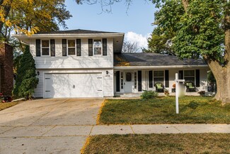 1435 City View Ct NE, Rochester, MN 55906