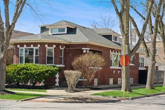 8200 S Paxton Ave, Chicago, IL 60617
