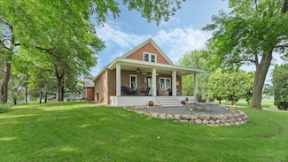 12586 220th St, Silver Lake, MN 55381