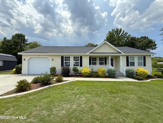 109 Arlee Dr, Hamlet, NC 28345