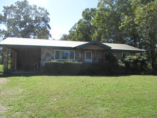 345 Cleo Dr, Chickamauga, GA 30707