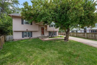 1929 E Lacona Ave, Des Moines, IA 50320