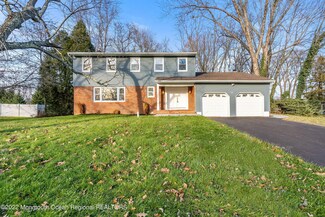 71 Yorke Dr, Freehold, NJ 07728