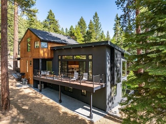721 Beaver St, Kings Beach, CA 96143