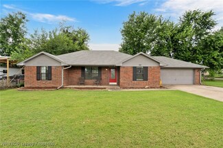 103 Bowlin Dr, Poteau, OK 74953
