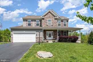 12 Ledgestone Dr, Dillsburg, PA 17019