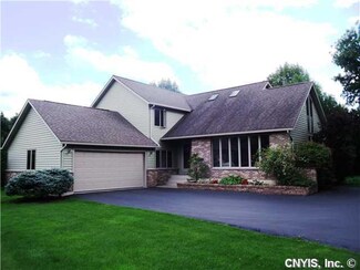 7198 Broadfield Rd, Manlius, NY 13104