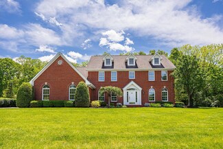 5545 Stratford Ave, Powell, OH 43065