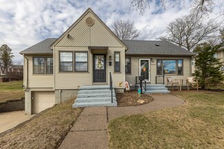 2555 Wilbricht Ln, Dubuque, IA 52001