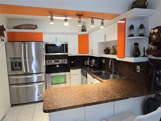 1750 W 56th St Unit 204, Hialeah, FL 33012