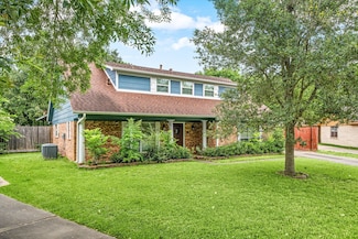 5111 Rockland Dr, Pearland, TX 77584