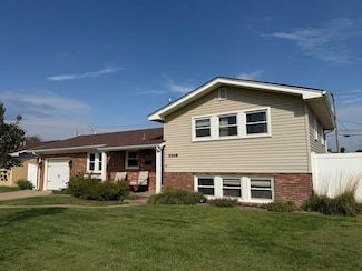 2208 24th St, Great Bend, KS 67530
