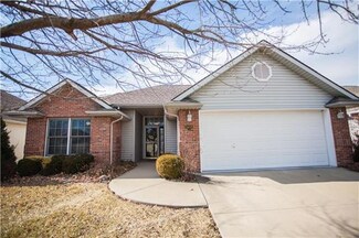 3408 S Victoria Dr, Blue Springs, MO 64015