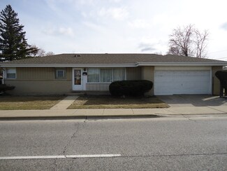 8760 N Oleander Ave, Niles, IL 60714
