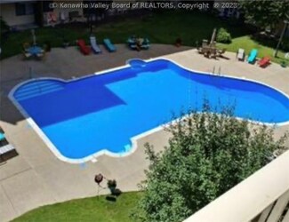 2106 Kanawha Blvd E Unit 126, Charleston, WV 25311