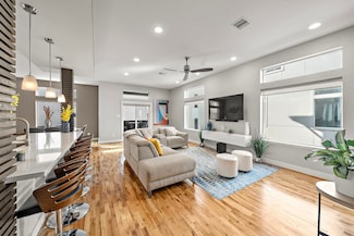4309 Marina St, Houston, TX 77007