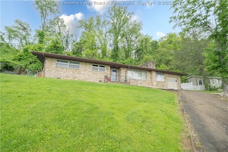 2611 Larwood Dr, Charleston, WV 25302