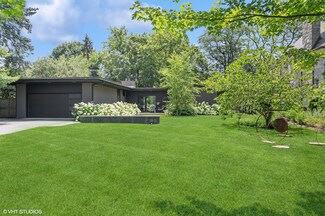 180 Harbor St, Glencoe, IL 60022