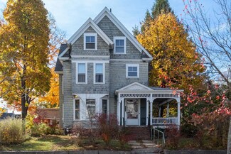 5 Pine St, Concord, NH 03301