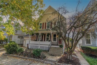 607 N 7th St, Marietta, OH 45750