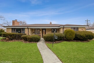 2901 Ernst St, Franklin Park, IL 60131