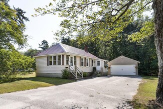 18 Park St, Mechanic Falls, ME 04256