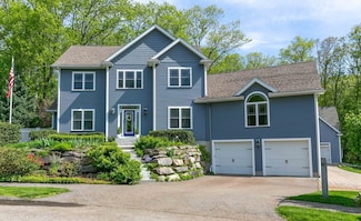 32 Erin's Way, Holden, MA 01520
