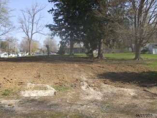 618 W 11th St, Jonesboro, IN 46938