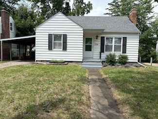 1524 W Mount Hope Ave, Lansing, MI 48910