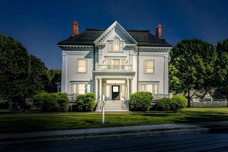 84 Eldredge St Unit 7, Newton, MA 02458