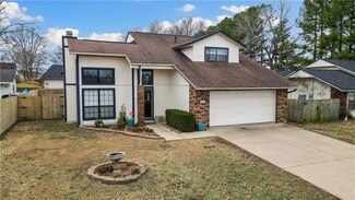 202 Jonathan Dr, Bentonville, AR 72712