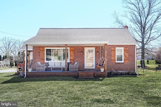 2266 Brougher Ln, York, PA 17408