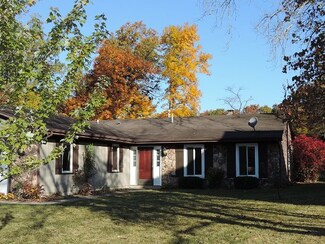 3219 Pavilion Ct, Fort Wayne, IN 46835
