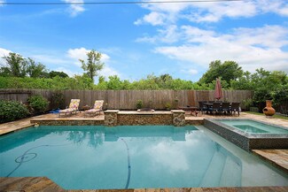 12500 Floral Park Ln, Pearland, TX 77584