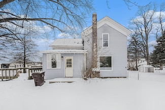 205 N Hawley St, Lyons, MI 48851
