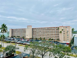 1847 Shore Dr S Unit 316, South Pasadena, FL 33707