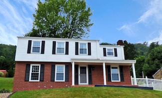 18 Barrows Rd, Wheeling, WV 26003