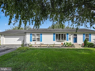 270 Robin Ann Ct, York, PA 17406