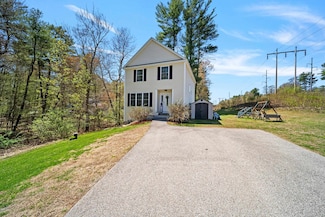 26 Scenic Dr, Derry, NH 03038