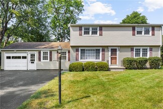 18 Garden Dr, Fairport, NY 14450