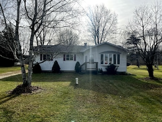 5360 Almy Rd, Cedar Lake, MI 48812