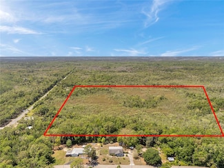 9300 W Wisteria Ln, Crystal River, FL 34429