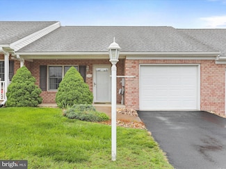 744 Largo Dr, Hagerstown, MD 21740