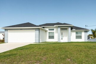 4020 33rd St SW, Lehigh Acres, FL 33976